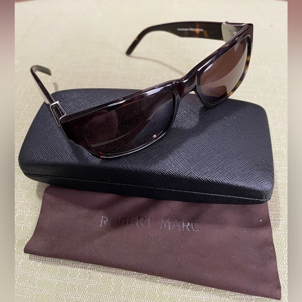 Robert Marc 664-080 Brown Tortoise Women's Sunglasses & Case